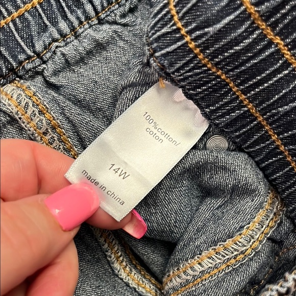 Maurices Blue Jean Shorts with Elastic Waistband and Frayed Hem - Picture 6 of 6